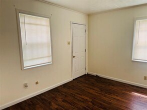 10406 Cathedral Dr in Houston, TX - Building Photo - Building Photo