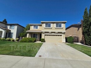 1717 Providence Way in Lodi, CA - Building Photo - Building Photo