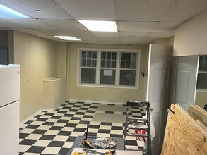 762 Main St in Westbrook, ME - Building Photo - Building Photo