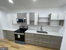 2251 N 29th St, Unit 2 in Philadelphia, PA - Building Photo