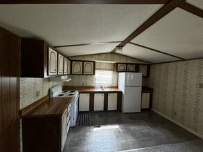 180 Tally Ln in Hinesville, GA - Building Photo - Building Photo