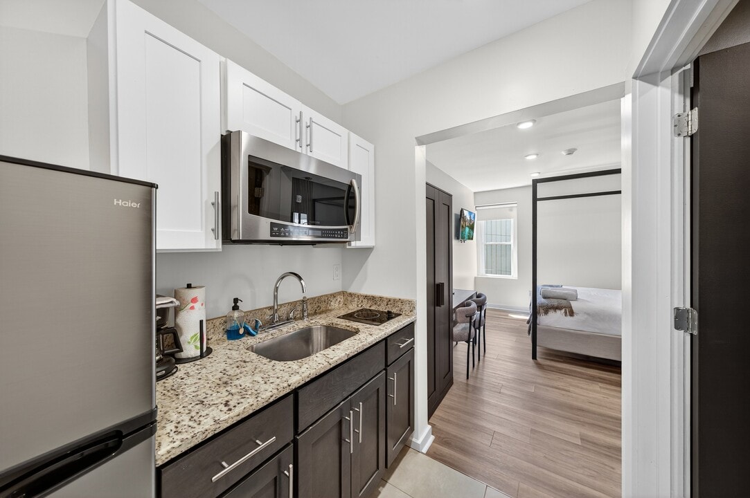 122 Linden Ave, Unit First floor in Middletown, NY - Foto de edificio