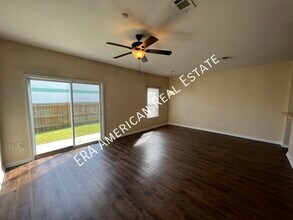 1028 Anniston Ct in Fort Walton Beach, FL - Building Photo - Building Photo