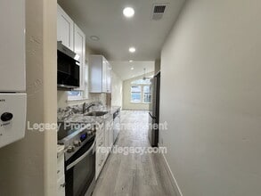 10753 Oakton Way in Rancho Cordova, CA - Building Photo - Building Photo