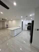 2015 N 32nd Ave in Hollywood, FL - Building Photo