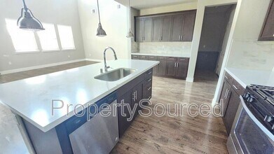 17848 Eastman Ct in Lathrop, CA - Building Photo - Building Photo