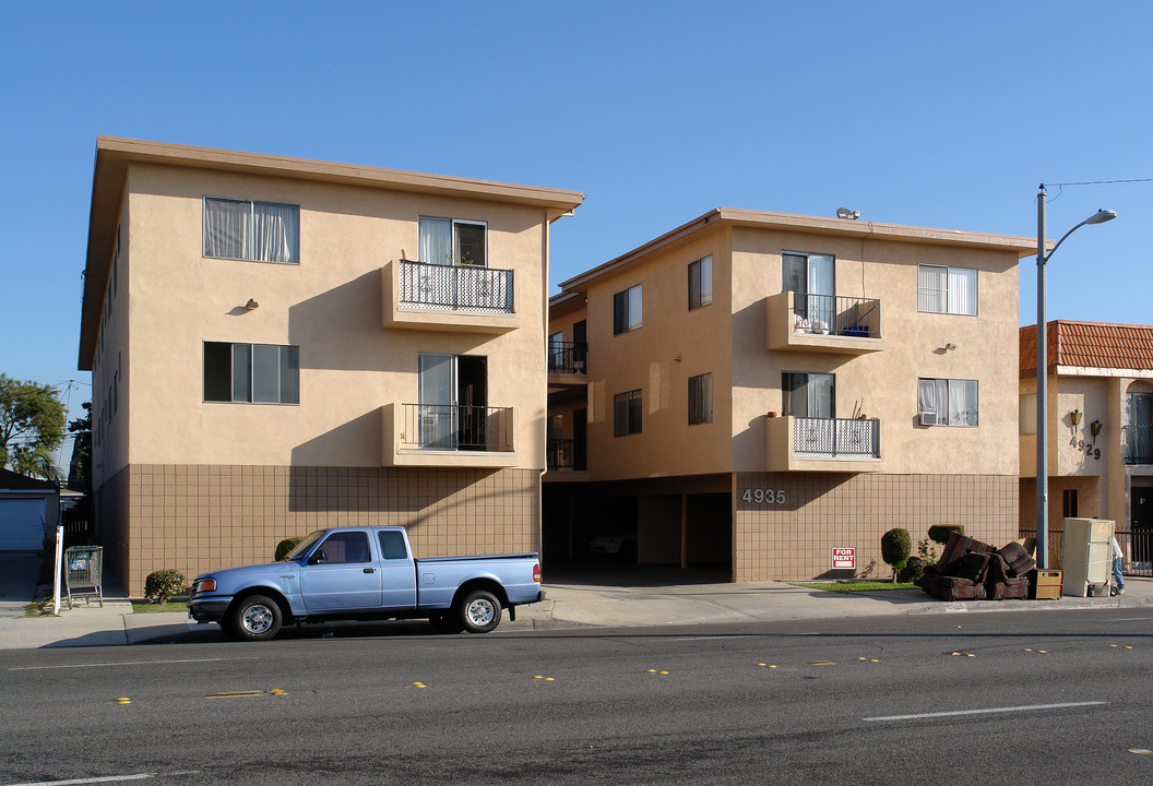 Rosewood Apartments in Hawthorne, CA - Foto de edificio