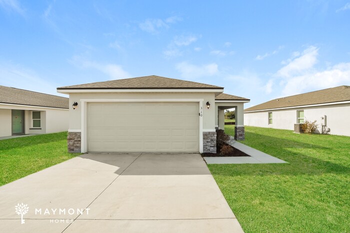 310 Judy Ln in Auburndale, FL - Foto de edificio