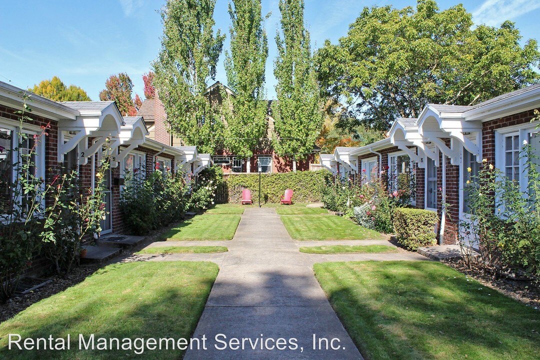 1007 NE Tillamook St in Portland, OR - Building Photo
