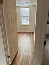 38 Mitchell St, Unit B in Norwich, NY - Foto de edificio - Building Photo
