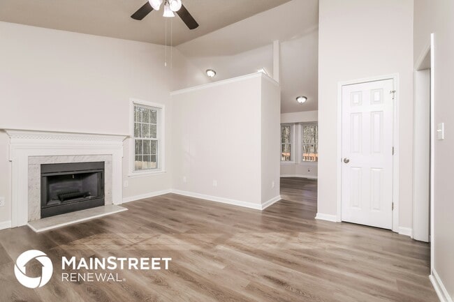 1028 Roundtable Ct in Knightdale, NC - Foto de edificio - Building Photo