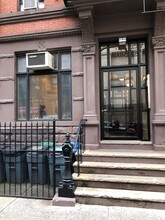 214 East 85th Street in New York, NY - Building Photo - Building Photo