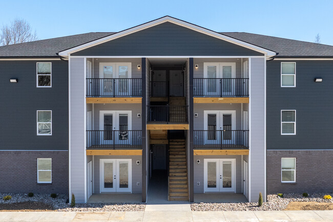 Klerner Lane Apartments in New Albany, IN - Foto de edificio - Building Photo