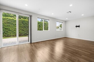 15603 Lilli Wy in Los Angeles, CA - Building Photo - Building Photo