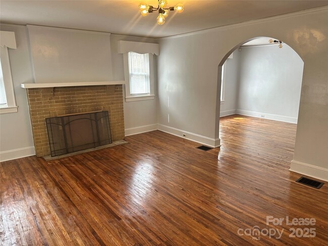 2509 Tuckaseegee Rd in Charlotte, NC - Building Photo - Building Photo