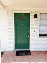 707 S Lois Ave in Tampa, FL - Building Photo - Building Photo