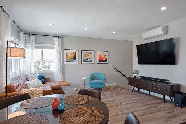617 Loma Dr in Hermosa Beach, CA - Building Photo - Building Photo