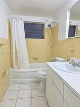 9490 E Bay Harbor Dr in Bay Harbor Islands, FL - Building Photo - Building Photo