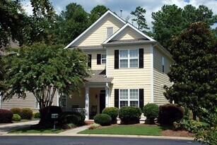 125 Denham Square in Peachtree City, GA - Building Photo