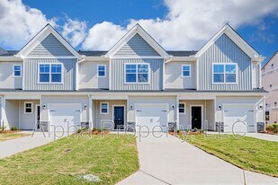 19 Apricot Ln in Duncan, SC - Building Photo