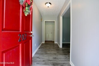 202 Haldane Dr in Southern Pines, NC - Building Photo - Building Photo