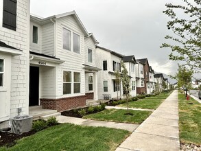 4558 W Watchmen Wy in Herriman, UT - Building Photo - Building Photo