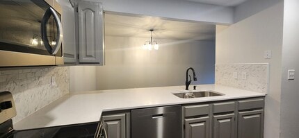 3945 Fairway Hills Dr in Rapid City, SD - Building Photo - Building Photo