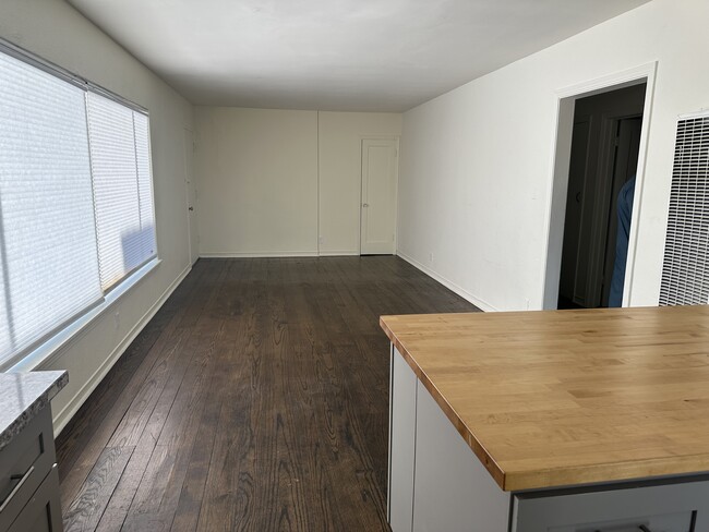 1055 61st St, Unit 1055 in Oakland, CA - Foto de edificio - Building Photo