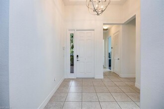 13553 Coronado Dr in Naples, FL - Building Photo - Building Photo