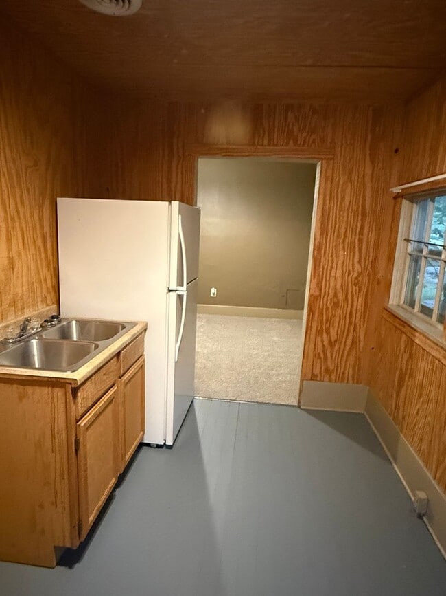 826 Colorado St in Manhattan, KS - Building Photo - Building Photo