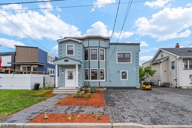 70 Bruno St, Unit 32-208 in Moonachie, NJ - Building Photo - Building Photo