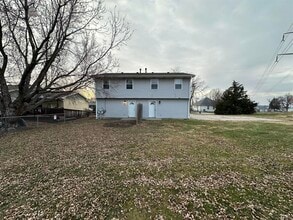 926 W Belmont Ave in Lincoln, NE - Building Photo - Building Photo