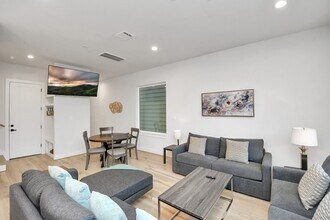 6115 Campos Dr in Houston, TX - Building Photo - Building Photo