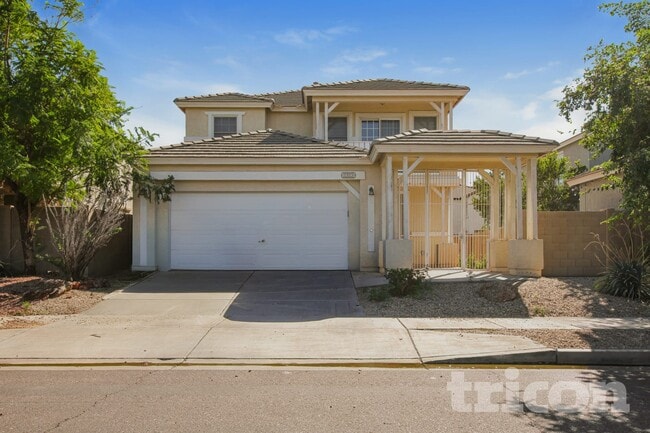 2323 Grenadine Rd in Phoenix, AZ - Foto de edificio - Building Photo