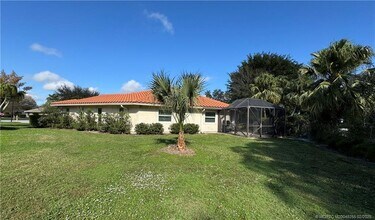 2361 SW Starling Dr in Palm City, FL - Building Photo - Building Photo