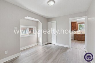 3907 Lagrange St in Toledo, OH - Building Photo - Building Photo