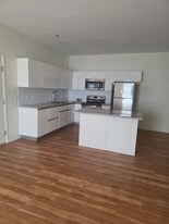 2111 E University Dr in Edinburg, TX - Building Photo