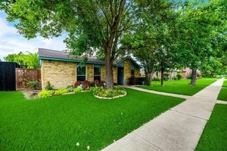 5552 N Colony Blvd in The Colony, TX - Building Photo - Building Photo