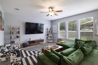 8716 Panadero Dr in Austin, TX - Building Photo - Building Photo