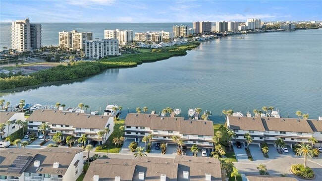 150 Marina Del Rey Ct in Clearwater, FL - Building Photo - Building Photo