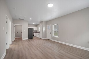 5703 Valley Dr in Little Rock, AR - Building Photo