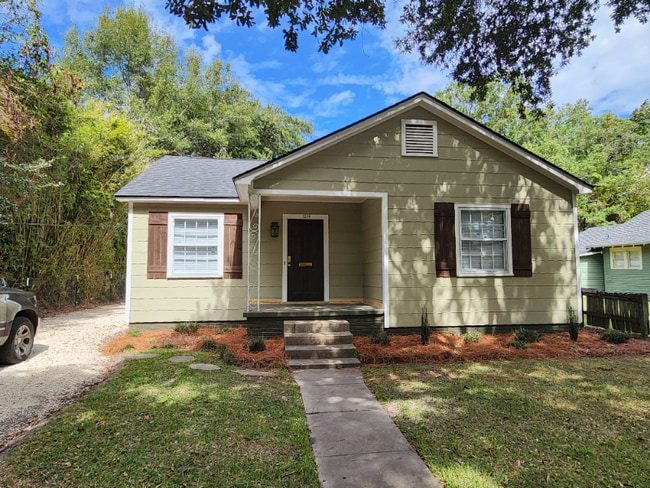 property at 1214 Palmetto St