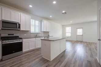 509 Goat Willow Ln in Georgetown, TX - Building Photo - Building Photo