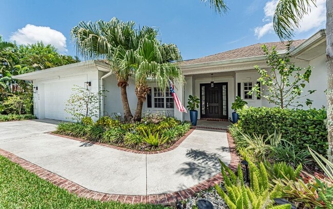 900 White Tail Ave SW in Vero Beach, FL - Building Photo - Building Photo
