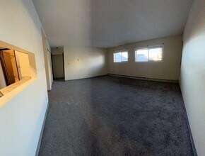 10312-10395 95 Ave in Fort St John, BC - Building Photo - Building Photo