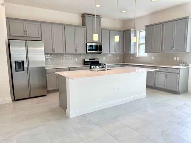 5282 Buttonsage Dr in St. Cloud, FL - Building Photo - Building Photo