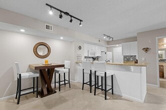 272 Village Blvd, Unit 7109 in Tequesta, FL - Building Photo - Building Photo
