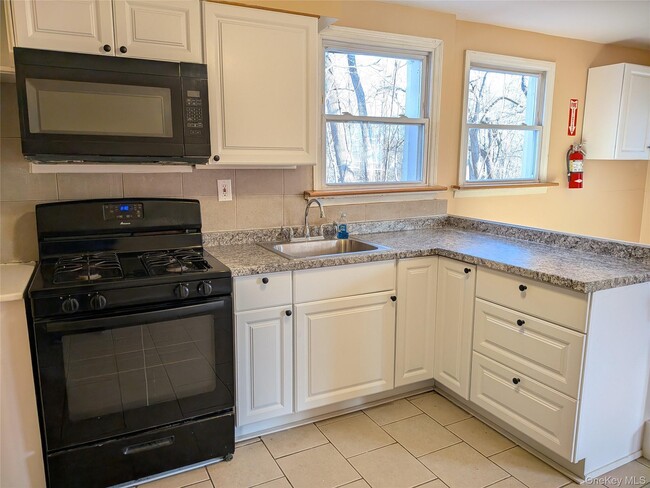 1521 NY-208 in Washingtonville, NY - Building Photo - Building Photo