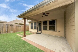 4727 Sheila Dr in Baytown, TX - Building Photo - Building Photo