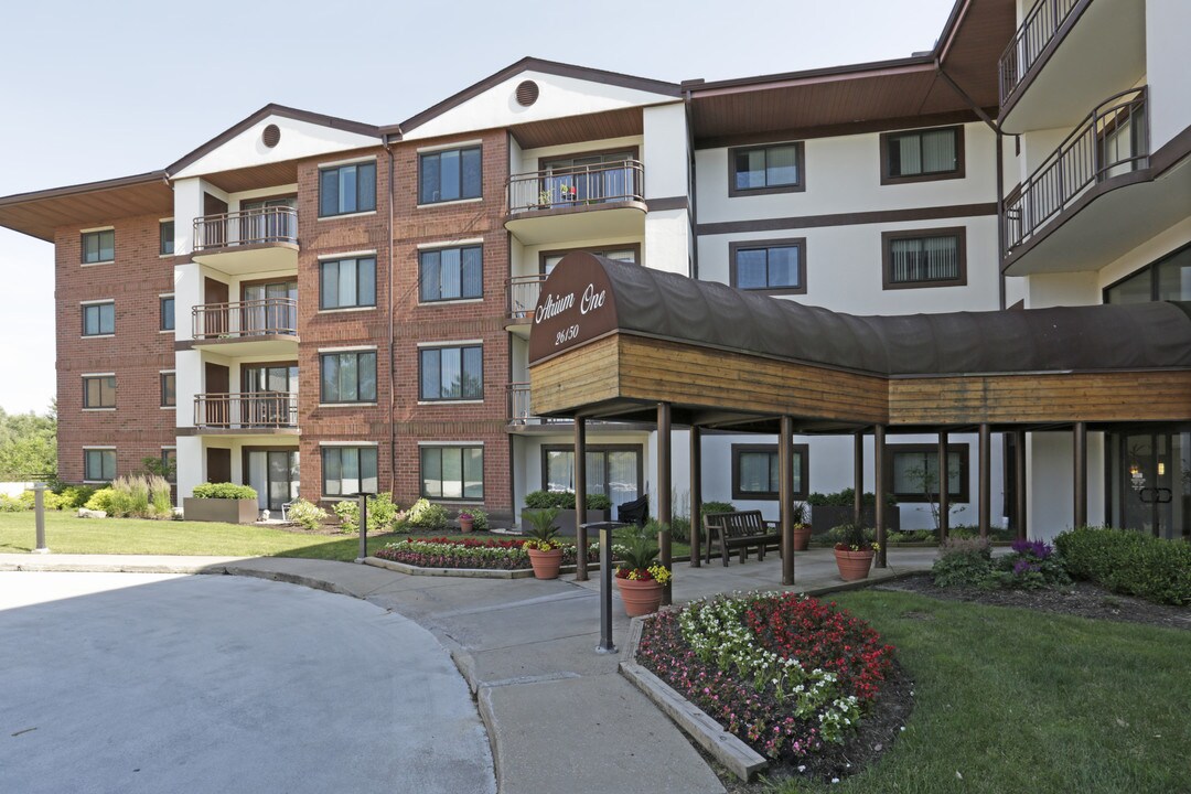 Atrium in The Village in Beachwood, OH - Building Photo